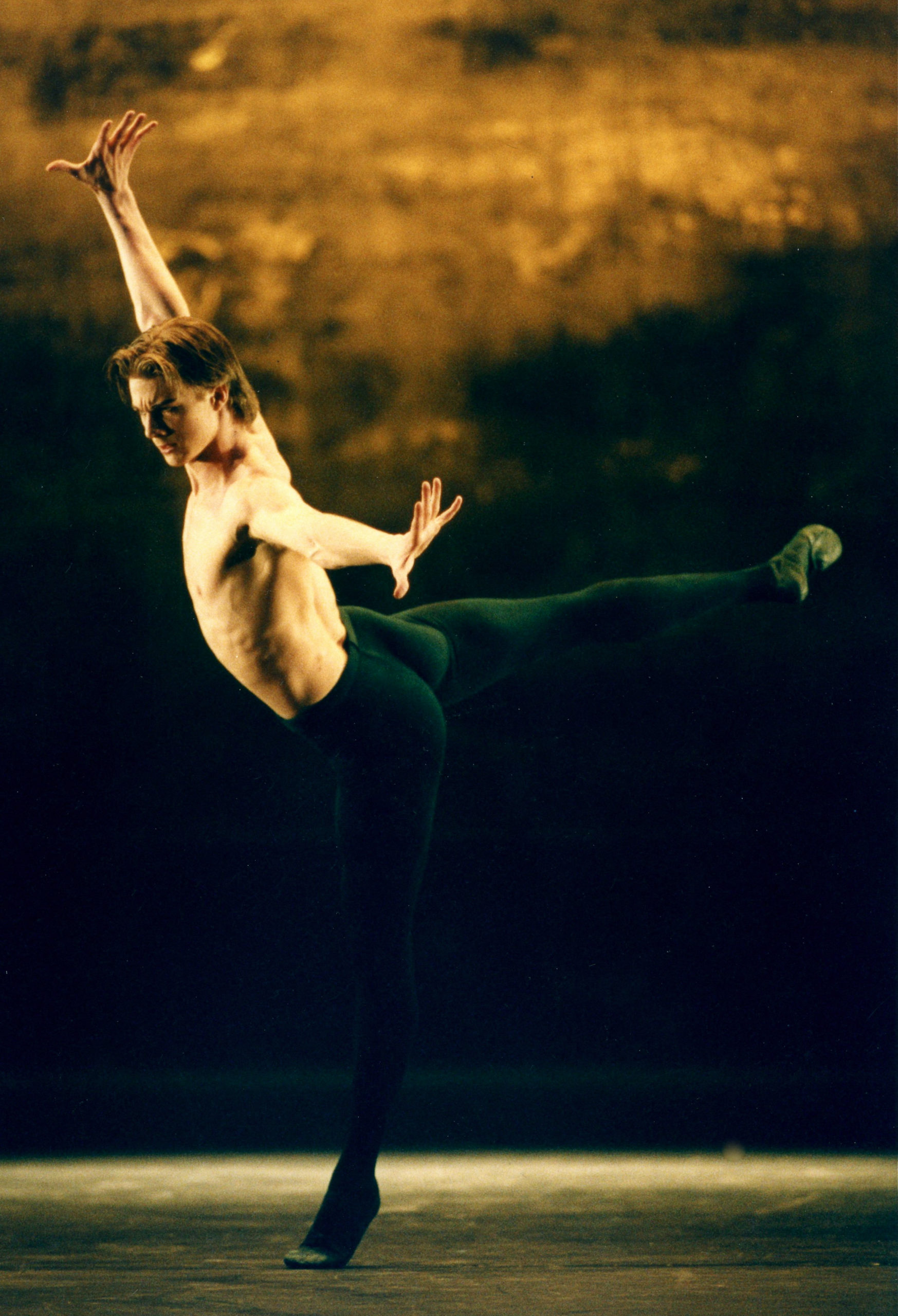 Robert Parker joins ŻfinMalta for Ballet intensive and open classes